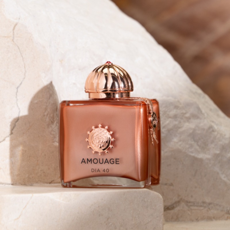Parfum pour femme Amouage 100m - Home Fragrance Zara avis et prix