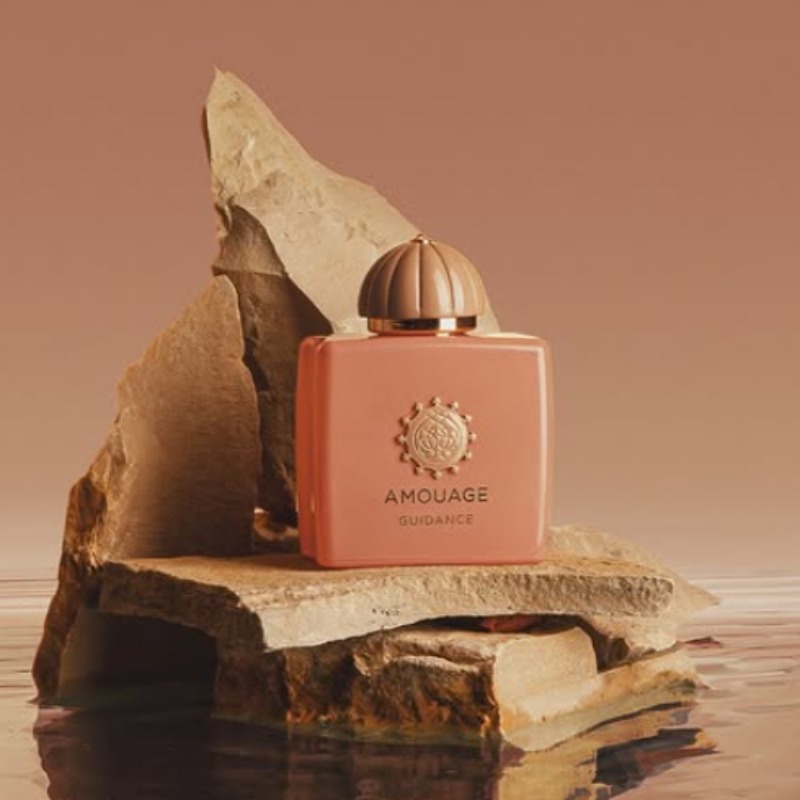 Parfum pour femme Amouage 100m - Home Fragrance Zara avis et prix